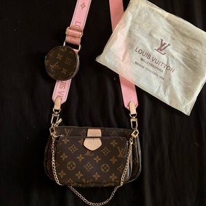 Louis Vuitton multi pochette